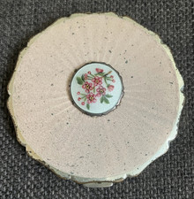 Vintage STRATTON Mirrored Scalloped Pink/Gold Enamel Flowers Powder Compact