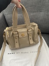 Marc Jacobs, totally turn lock
