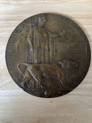 World war memorial plaque - i,