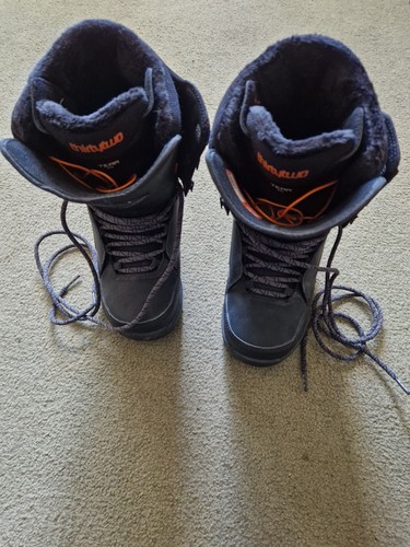 Women size thirtytwo - (uk),