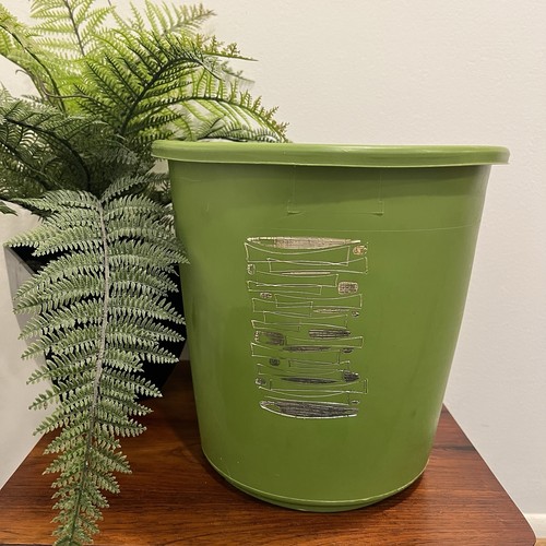Vintage mcm avocado green - mcm,