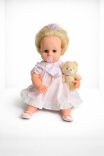 Vinyage Tiny Tears Doll