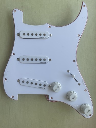 Strat loaded guard alnico5 - loaded, p/guard,
