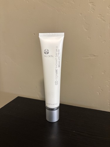 Nuskin ageloc radiant - day, spf