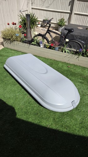 Roof box - roof,