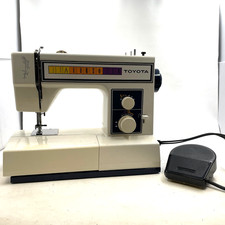 Toyota 2201 Sewing Machine