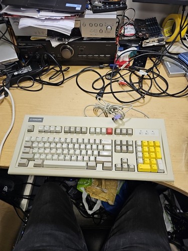 Unicomp model m - model,