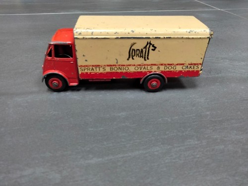 Dinky toys 514 917 guy - /,