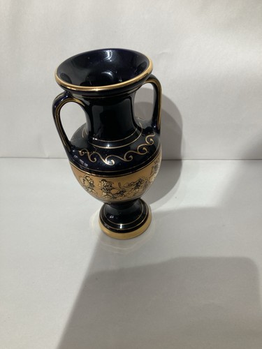Loft find vintage - loft, greek
