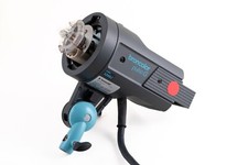 Broncolor Pulso G 3200J Flash