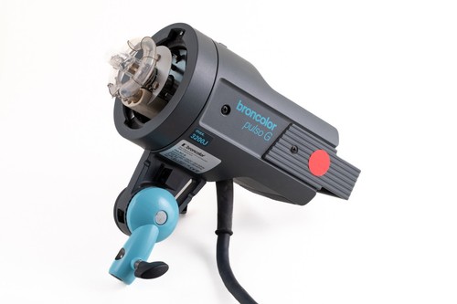 Broncolor pulso 3200j - g, flash