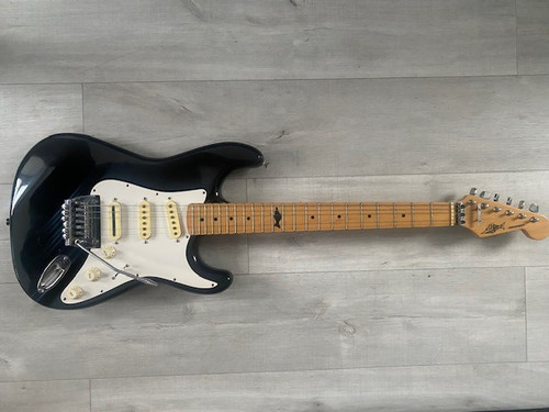 Vintage 1980 fender - vintage,
