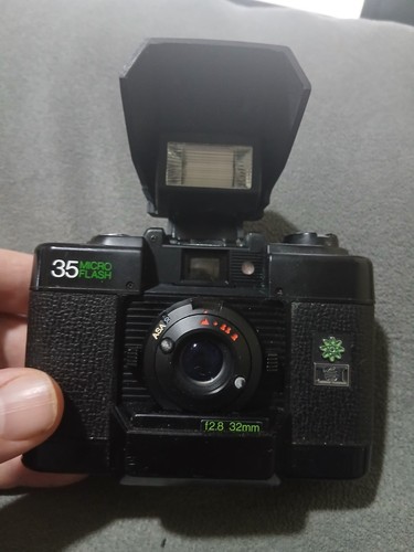 Hanimex micro flash 35mm - 35,