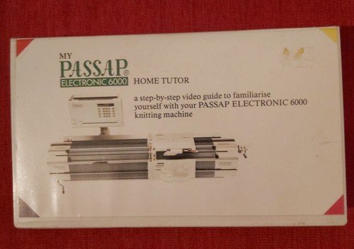 Passap knitting machine - knitting, video