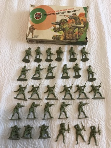 Airfix boxed 32 scale - 1/32,