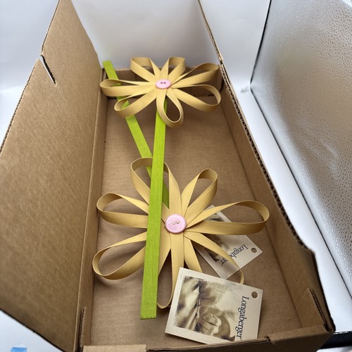 Longaberger button flowers - button,