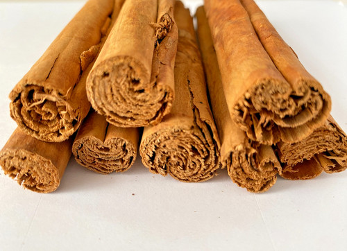 Cinnamon sticks pure - sri, lanka