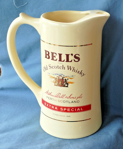 Large bell whisky extra - bell's,
