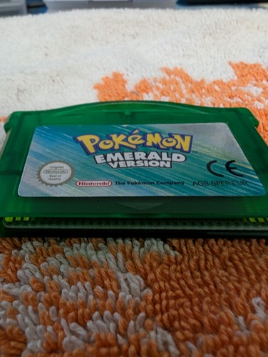 Nintendo pokémon emerald - nintendo,