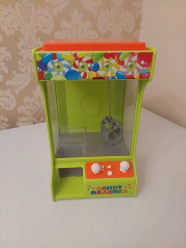 Candy grabber claw - grabber, machine