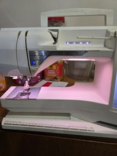 Husqvarna Viking Designer Topaz 40 Embroidery and Sewing Machine