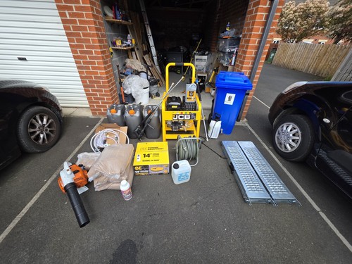 Pressure washing and - washing, spraying