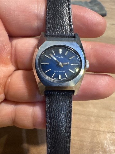 Vintage timex blue - timex, black