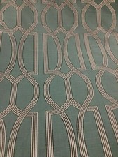Teal Geometric Trellis Chain