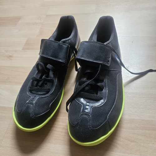 Nike throwing shoes - nike, shoes/trainers