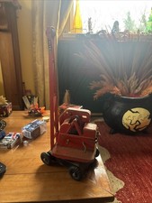 Tri-ang Jones KL44. 4 Tonne Mobile Crane Red & Black. For Restoring