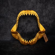 GREAT WHITE SHARK JAWS / MEGALODON. GOLD COLOUR WALL MOUNT ART DECOR
