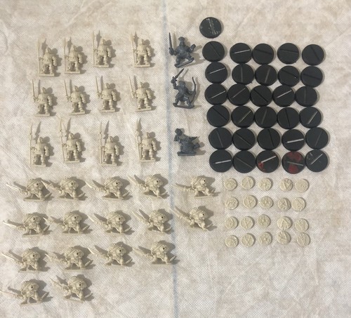 Advanced heroquest figures - figures,