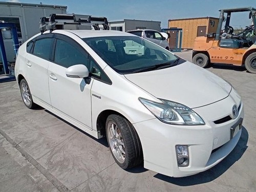 Breaking toyota prius 2010 - breaking,