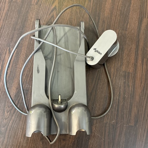 Genuine dyson charging - genuine,