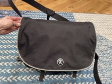 Crumpler Sixhundred Daily XL