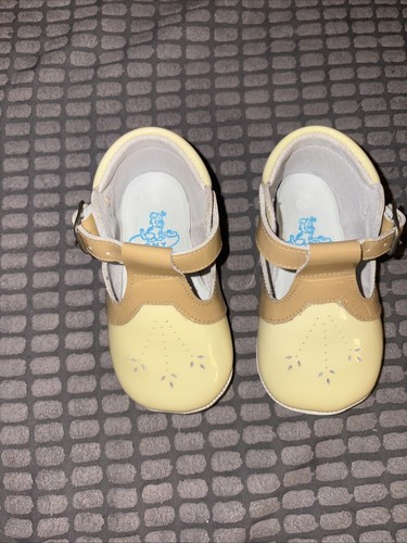 Tny infant size shoes - ,