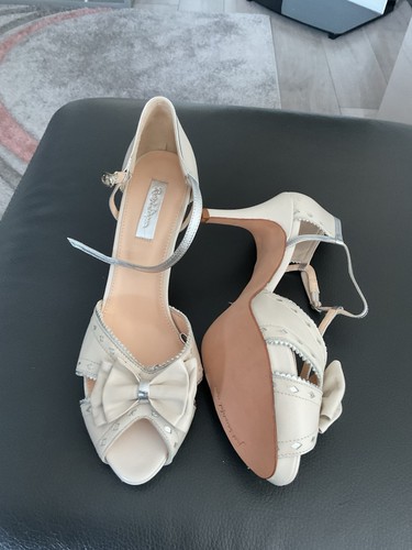 Bnwot size ivory leather - bnwot,
