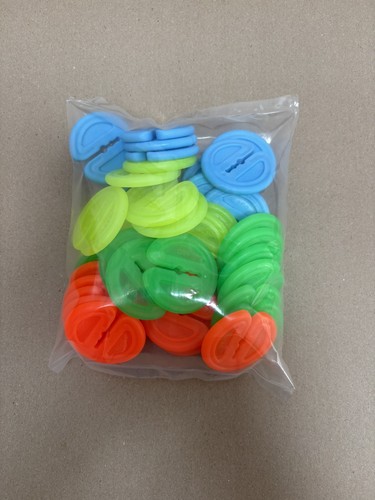Twist clothes pegs posh - clothes, by