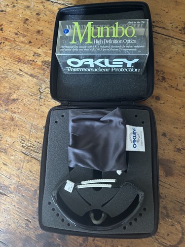 Oakley frame sunglasses with - m,