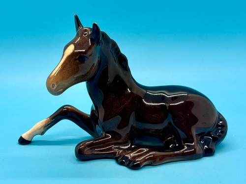 Beswick england 915 lying down - lying,