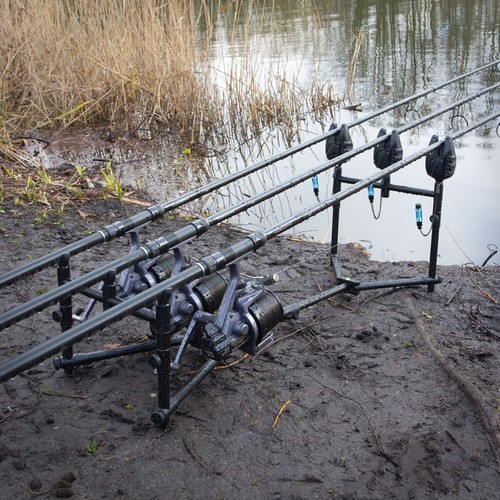 Compact three rod pod carp - three,