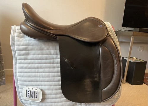 Working hunter saddle - 17.5,
