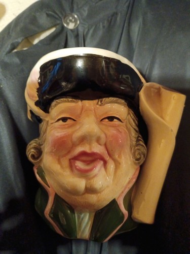 Musical character jug bond - musical,