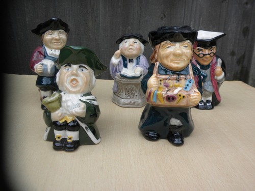 Toby character jug - /,