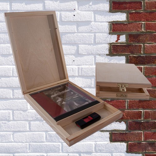 Two compartments wooden box - compartments,