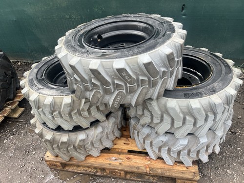 Wheel rim tyre - 12-16.5,
