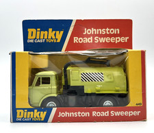 DINKY TOYS JOHNSTON ROAD SWEEPER LIME GREEN 449 VGC BOXED