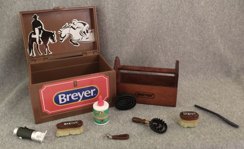 Breyer horse tack trunk - horse,