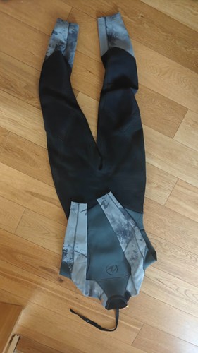 Ladies 3mm wetsuit - 3mm, 10-12