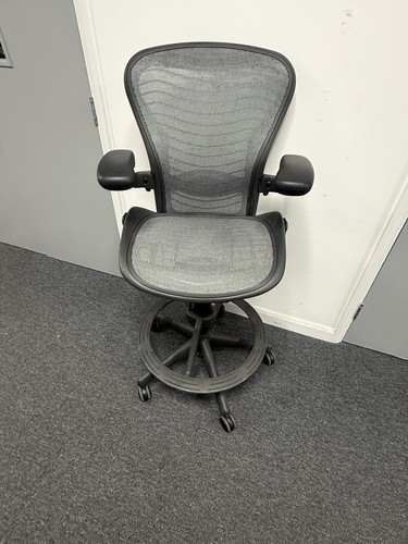 Herman miller aeron work - miller,